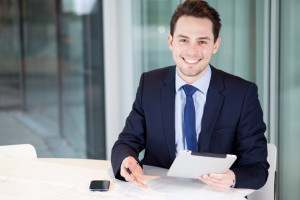 Kaufmann für Versicherungen und Finanzen Ausbildung und Gehalt